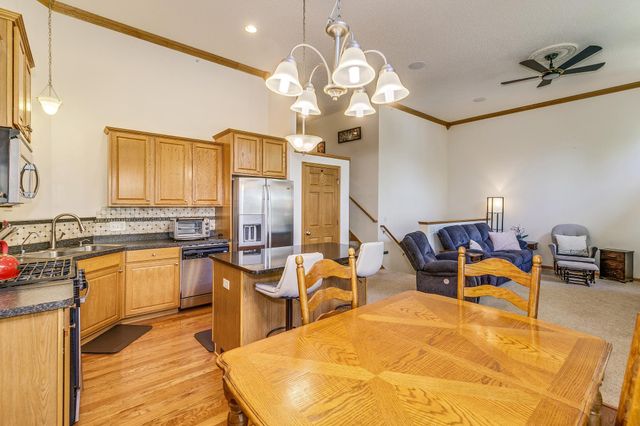 3143 Frontier Drive, Woodbury, MN 55129