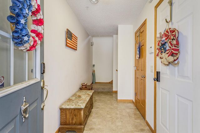 3143 Frontier Drive, Woodbury, MN 55129