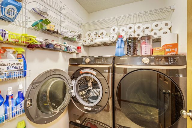 3143 Frontier Drive, Woodbury, MN 55129