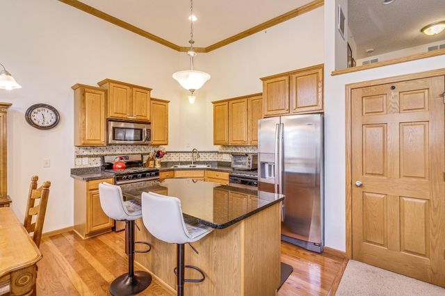 3143 Frontier Drive, Woodbury, MN 55129