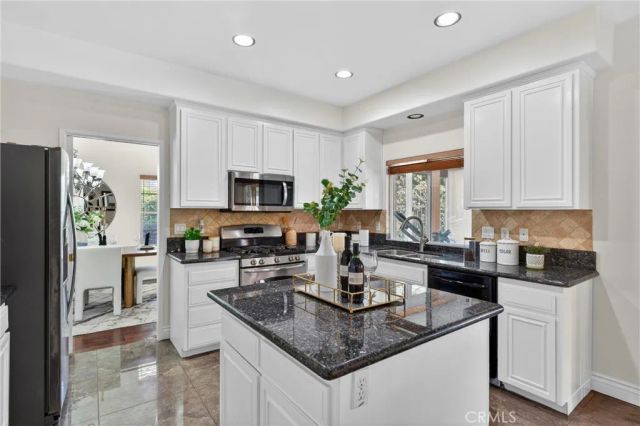 821 Basetdale, Whittier, CA 90601