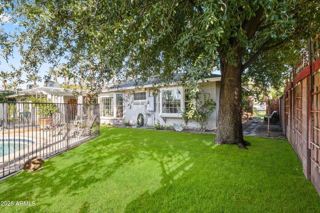 4631 E PINCHOT Avenue, Phoenix, AZ 85018