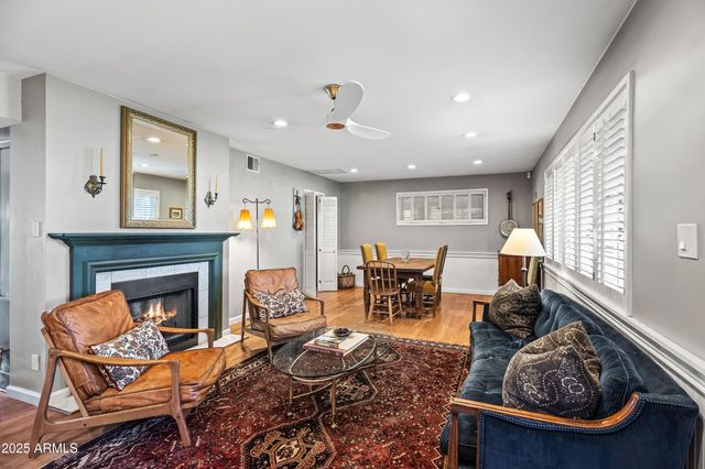 4631 E PINCHOT Avenue, Phoenix, AZ 85018