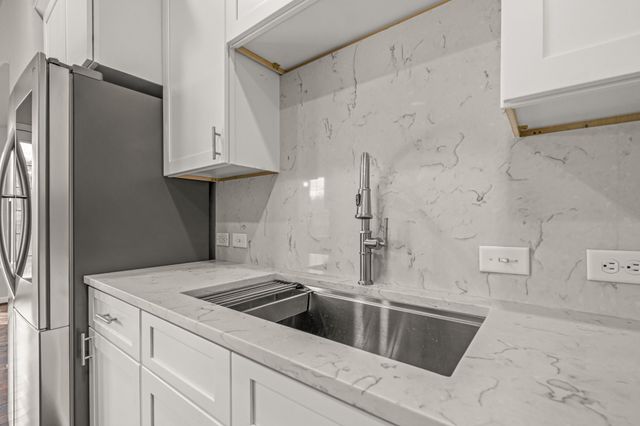 8604 Calvin Road, Irving, TX 75063