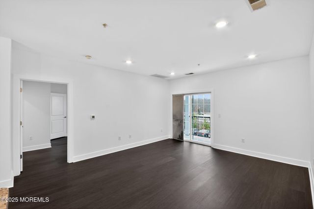 626 Marion Lane, Monroe, NJ 08831