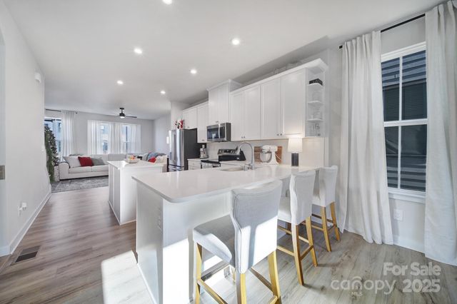 6120 Station Crossing Avenue, Charlotte, NC 28217