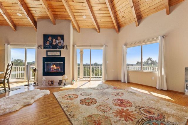 31848 Oak Glen Rd, Valley Center, CA 92082