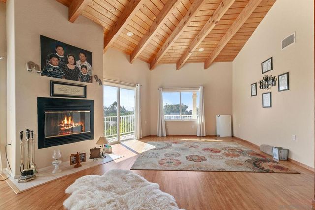 31848 Oak Glen Rd, Valley Center, CA 92082