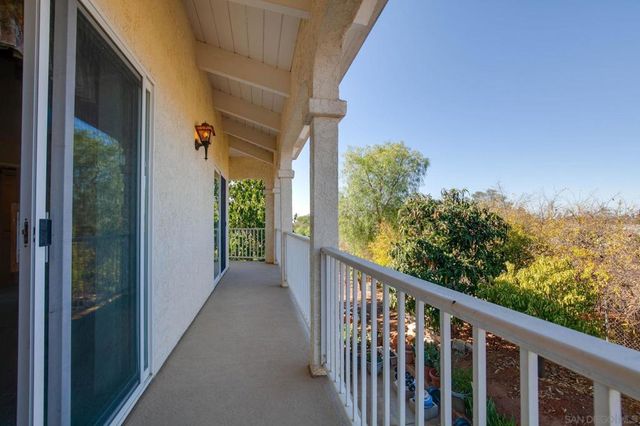 31848 Oak Glen Rd, Valley Center, CA 92082