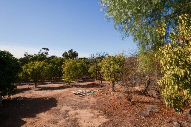 31848 Oak Glen Rd, Valley Center, CA 92082