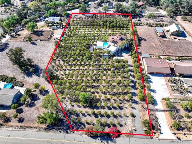 31848 Oak Glen Rd, Valley Center, CA 92082