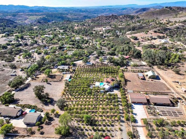 31848 Oak Glen Rd, Valley Center, CA 92082