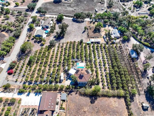 31848 Oak Glen Rd, Valley Center, CA 92082