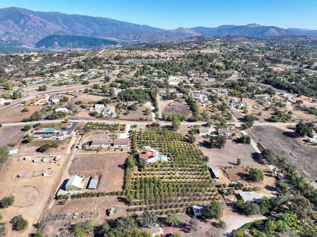 31848 Oak Glen Rd, Valley Center, CA 92082