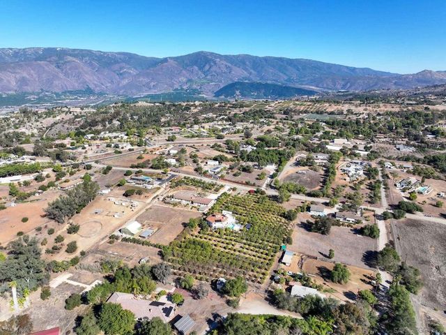 31848 Oak Glen Rd, Valley Center, CA 92082