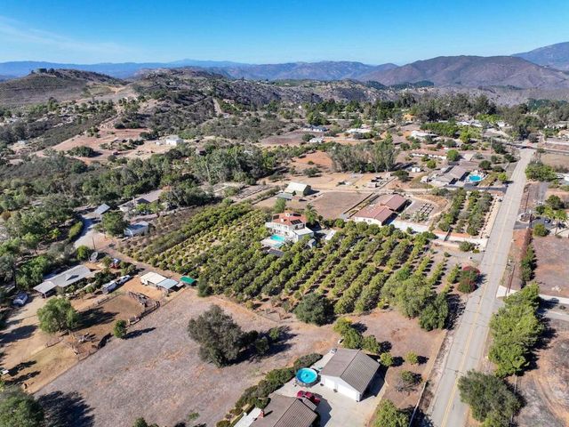 31848 Oak Glen Rd, Valley Center, CA 92082