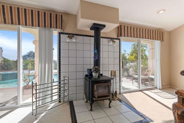 31848 Oak Glen Rd, Valley Center, CA 92082