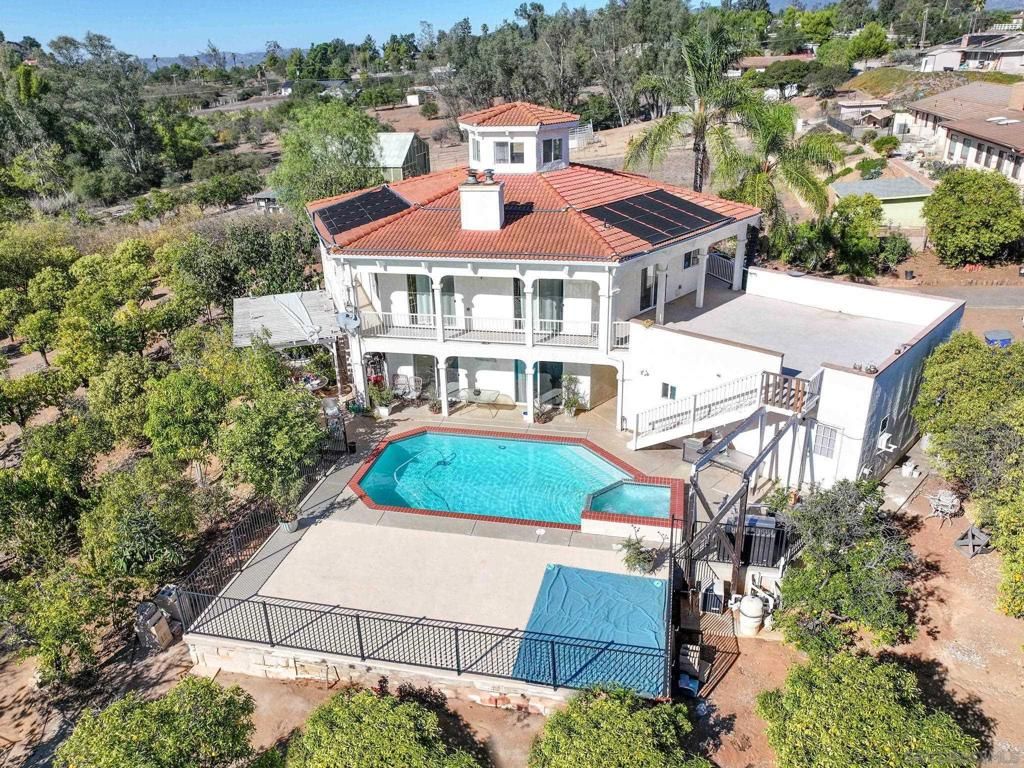 31848 Oak Glen Rd, Valley Center, CA 92082