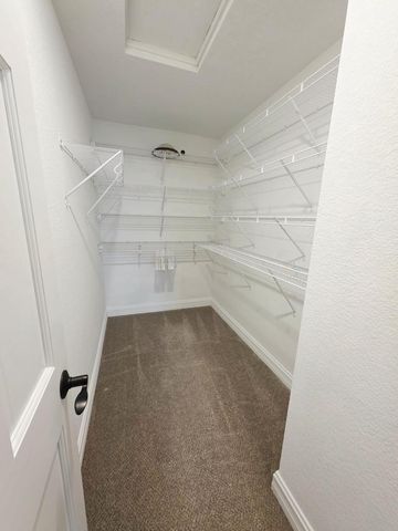 W172N10110 Woodbridge LANE, Germantown, WI 53022