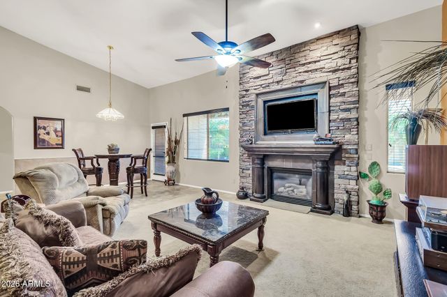 1929 S COLE Drive, Gilbert, AZ 85295