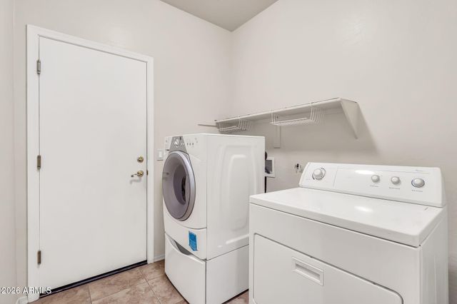 1929 S COLE Drive, Gilbert, AZ 85295