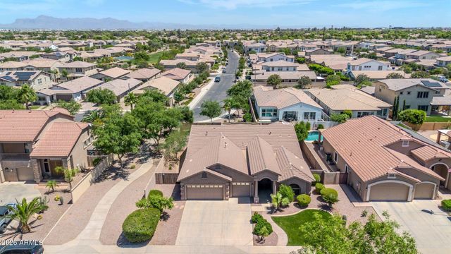 1929 S COLE Drive, Gilbert, AZ 85295