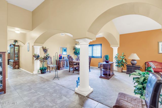 1929 S COLE Drive, Gilbert, AZ 85295