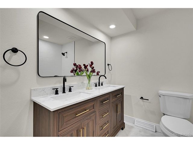 7145 S Elm Ct, Centennial, CO 80122