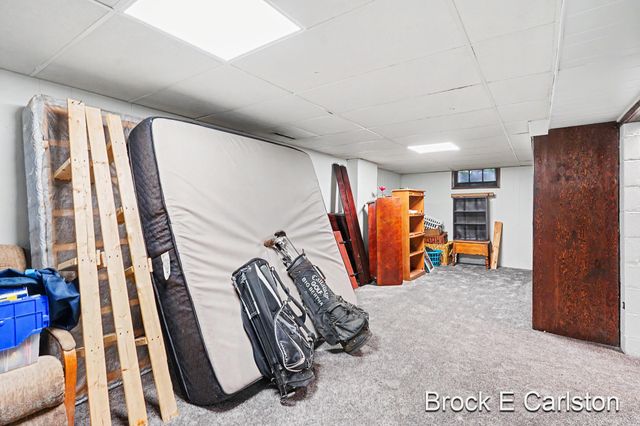 2996 Roosevelt Road, Roosevelt Park, MI 49441