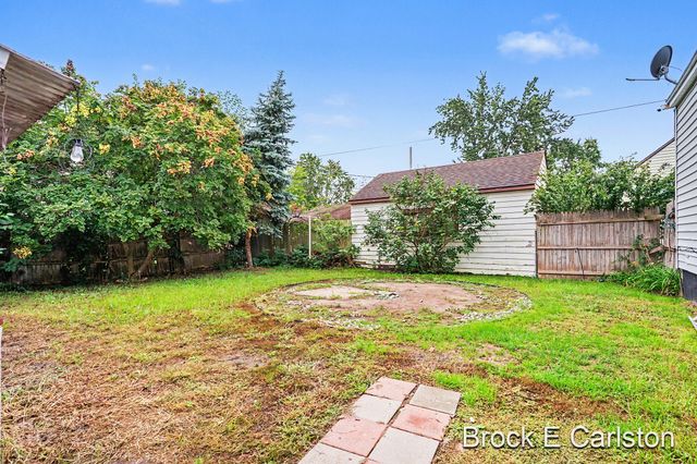 2996 Roosevelt Road, Roosevelt Park, MI 49441
