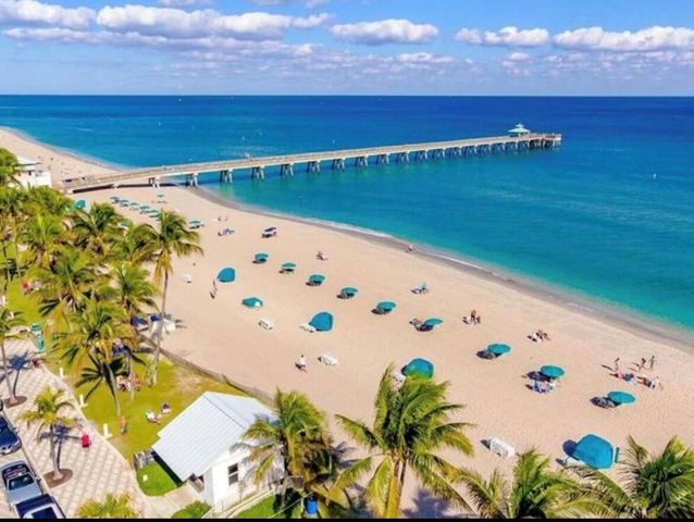 4781 NW 13th Avenue, Deerfield Beach, FL 33064