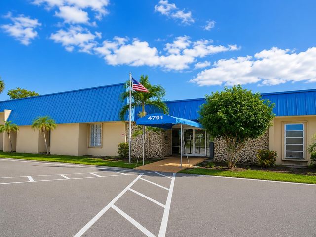 4781 NW 13th Avenue, Deerfield Beach, FL 33064
