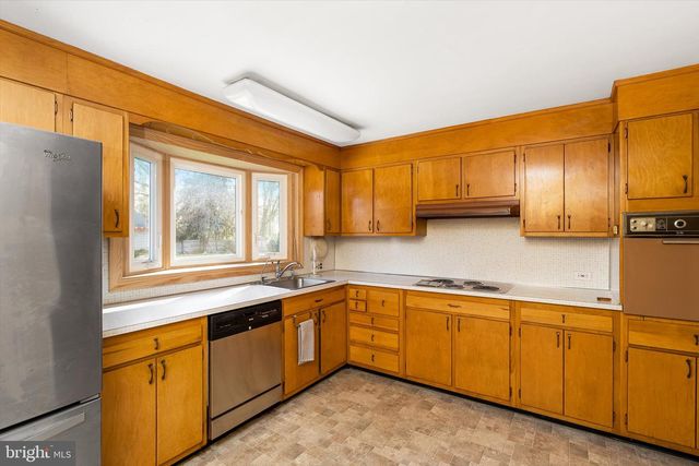 44 WAGON BRIDGE RUN, Moorestown, NJ 08057