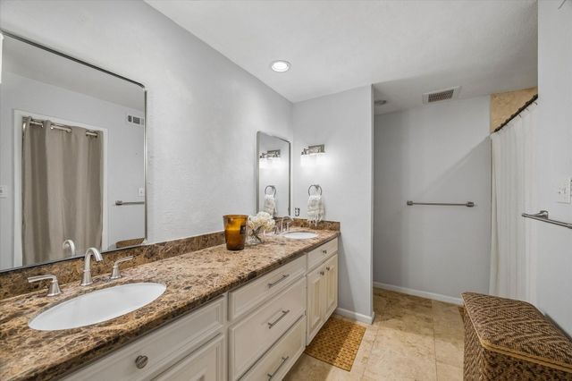 1 Sandlily Court, The Woodlands, TX 77380