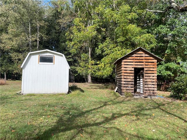 239 Sleepy Hollow Dr, Franklin, PA 16323