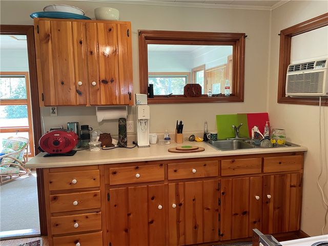 239 Sleepy Hollow Dr, Franklin, PA 16323