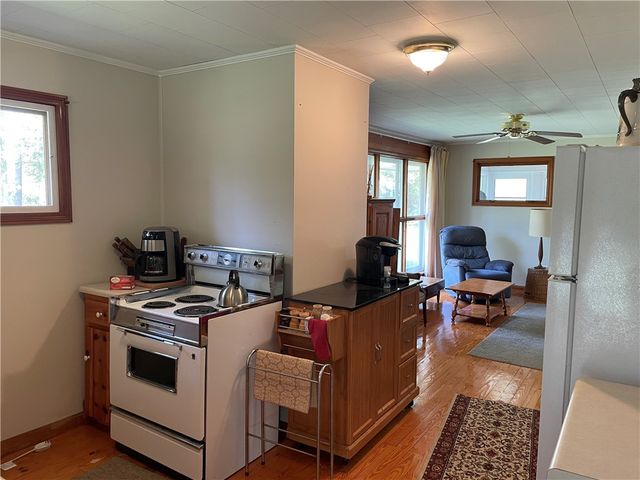 239 Sleepy Hollow Dr, Franklin, PA 16323