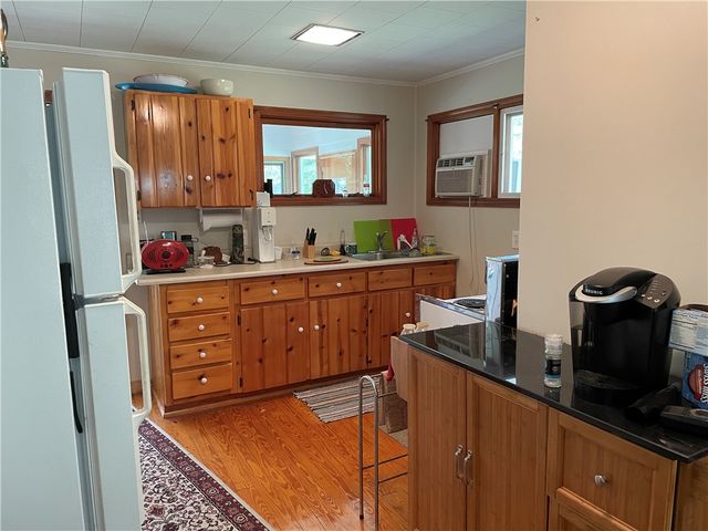 239 Sleepy Hollow Dr, Franklin, PA 16323