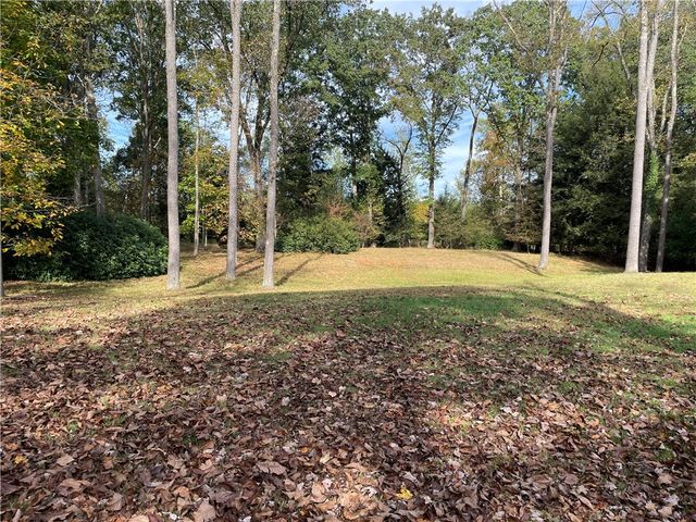 239 Sleepy Hollow Dr, Franklin, PA 16323