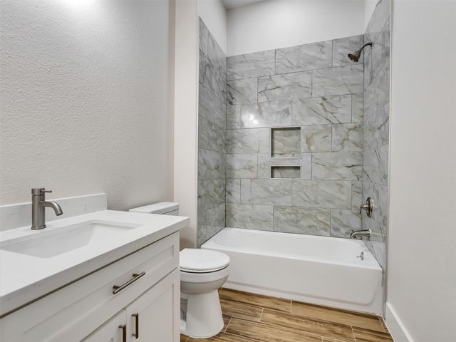 4102 Hill Avenue, Dickinson, TX 77539