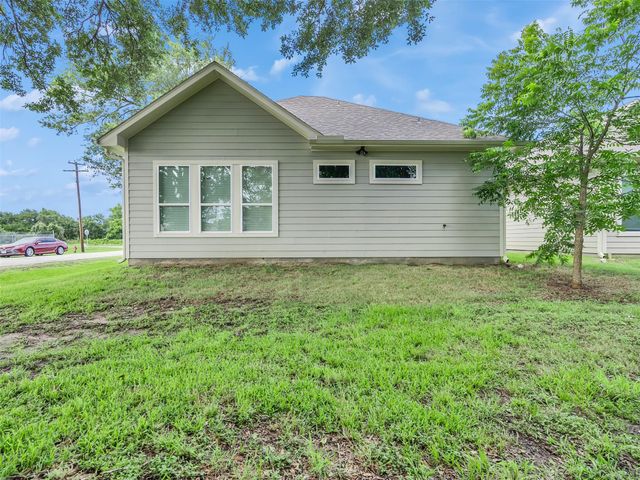 4102 Hill Avenue, Dickinson, TX 77539