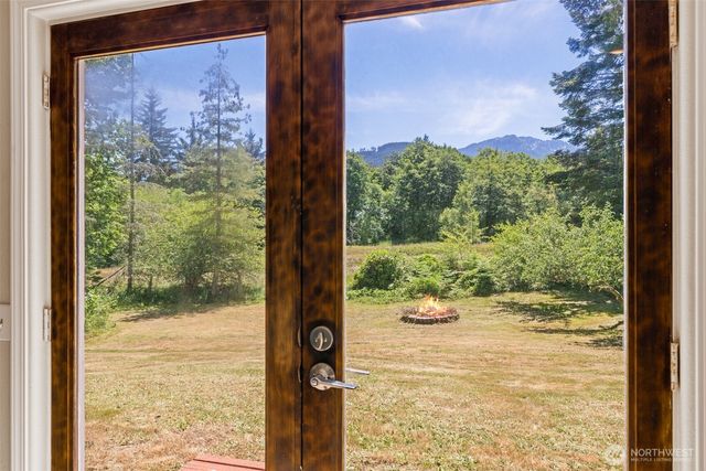 1806 Monroe Road, Port Angeles, WA 98362