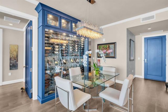 100 1ST AVENUE N 3404, St Petersburg, FL 33701