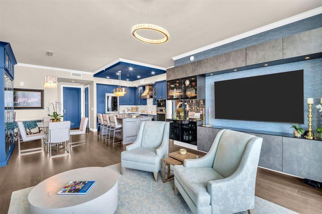 100 1ST AVENUE N 3404, St Petersburg, FL 33701