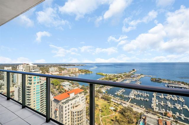 100 1ST AVENUE N 3404, St Petersburg, FL 33701