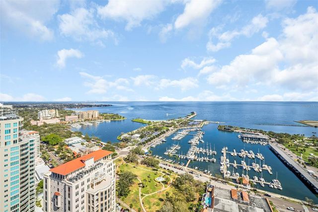 100 1ST AVENUE N 3404, St Petersburg, FL 33701