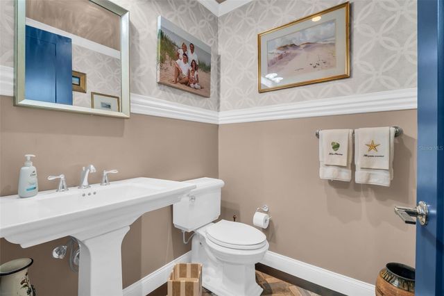 100 1ST AVENUE N 3404, St Petersburg, FL 33701