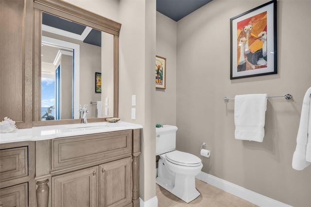 100 1ST AVENUE N 3404, St Petersburg, FL 33701