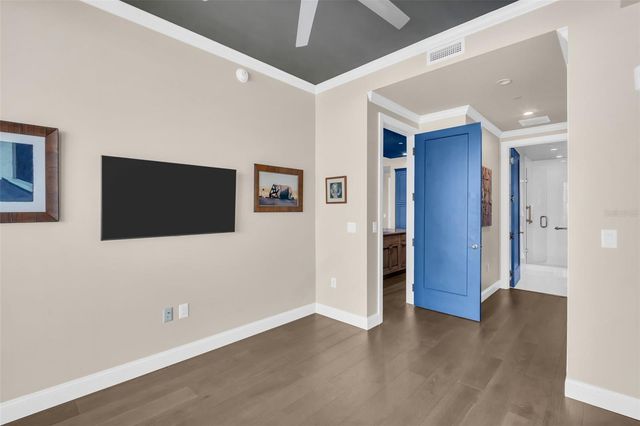 100 1ST AVENUE N 3404, St Petersburg, FL 33701