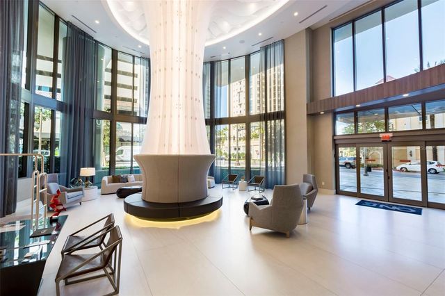 100 1ST AVENUE N 3404, St Petersburg, FL 33701